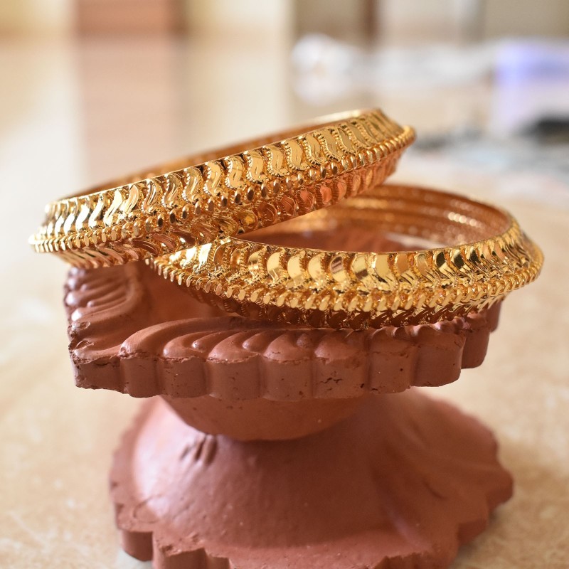 traditional Bangles Shindeshai Thoda design