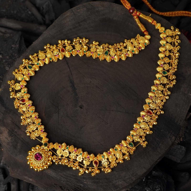 Najuk long kolhapuri saaj with saaj ghat pendant