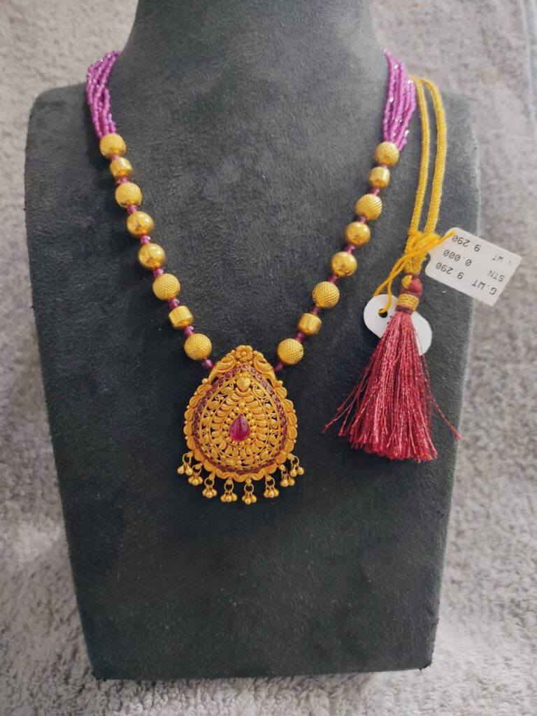 latest gold wax beads necklace jewellery designs