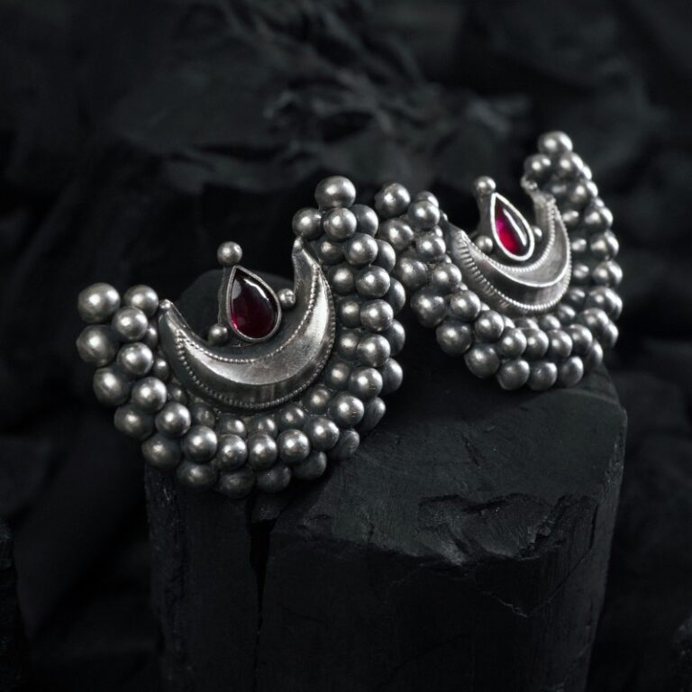 silver chand tops studs